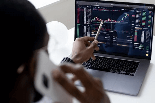 Vantaggio AI comunità e supporto